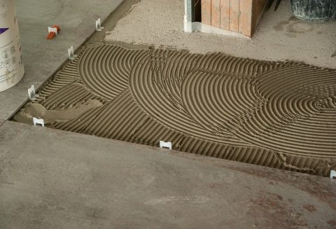 Mettre du carrelage dans son garage : conseils